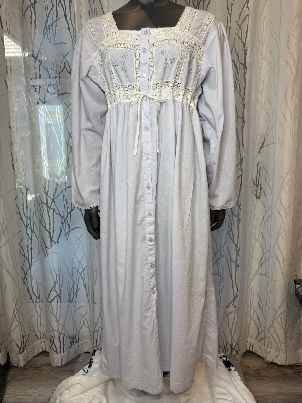 Vintage Erika Taylor Country Cottons Violet Lace Embroidered Cotton Nightgown L